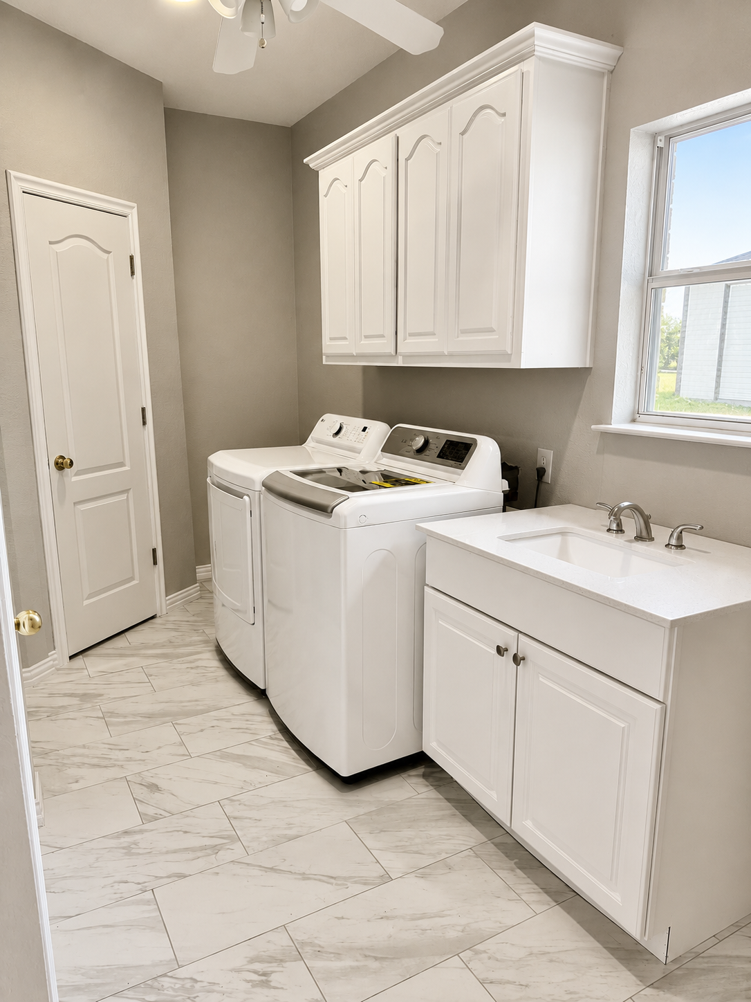 Tranquil Retreat laundry area