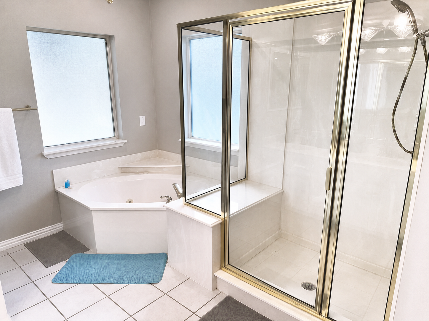 Tranquil Retreat second view of master bathroom